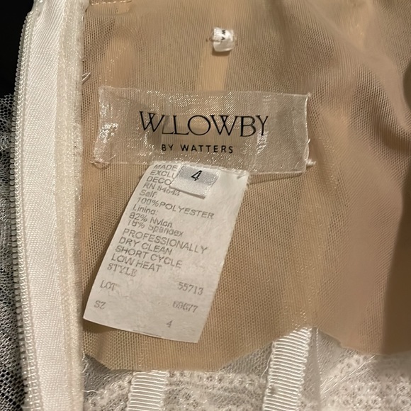 Wedding Dress - Picture 12 of 15